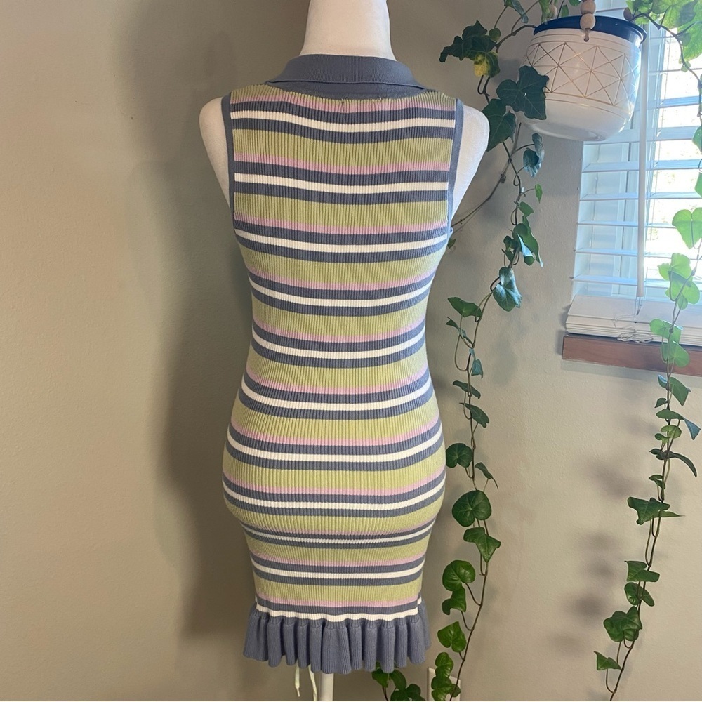 Hippie Rose‎ V-Neck Sleeveless Sweater Dress Stripe Ruffled Hem Size Small - Picture 3 of 8